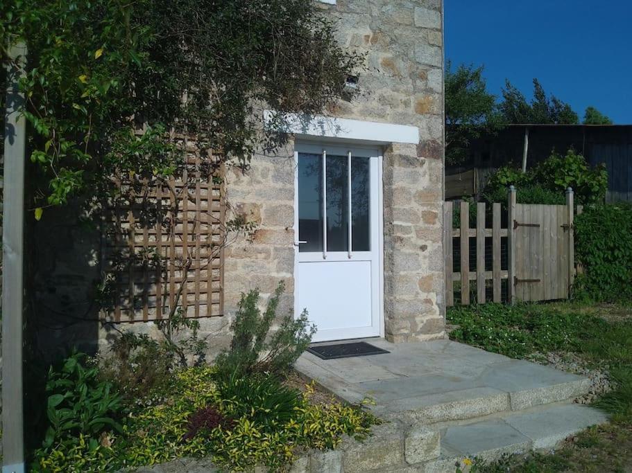 Logement Renove Proche Foret Baud Bagian luar foto